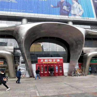 大型不锈钢镜面拱门雕塑