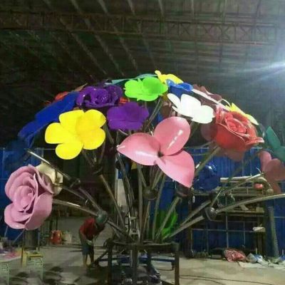 彩绘不锈钢花朵广场雕塑