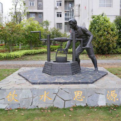 农耕文化踩水车景观铜雕