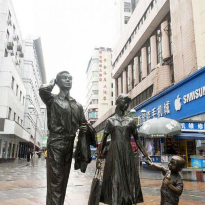一家三口抽象人物铜雕
