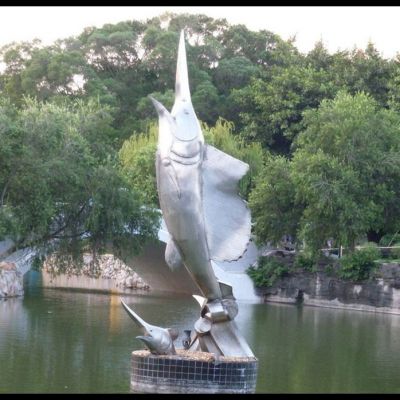 不锈钢鲨鱼公园景观雕塑