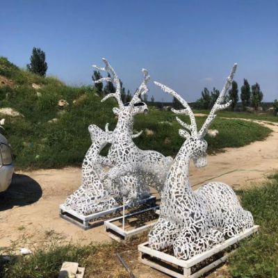 卧姿镂空鹿户外不锈钢雕塑