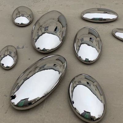 镜面鹅卵石街边不锈钢雕塑