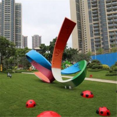 不锈钢彩绘彩带校园雕塑