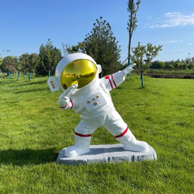 不锈钢抽象外星人雕塑