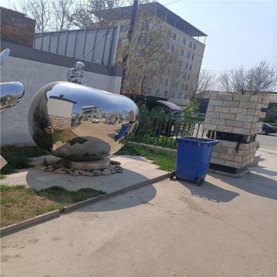 不锈钢镜面苹果抽象雕塑