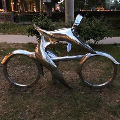 不锈钢骑车玩耍人物雕塑