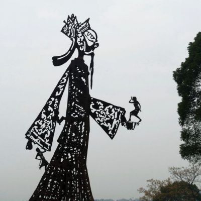 不锈钢镂空皮影戏雕塑