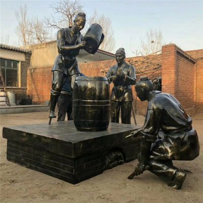 古代人物酿酒景观铜雕