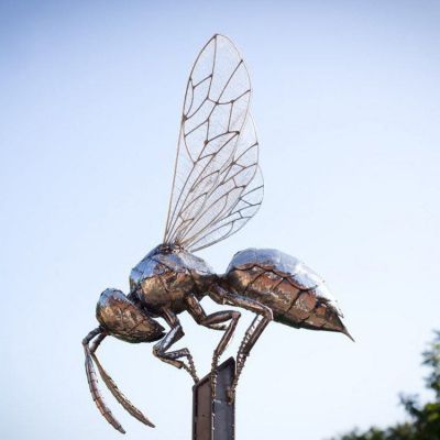 小型不锈钢蜜蜂雕塑