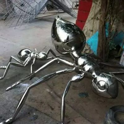 不锈钢抽象蚂蚁雕塑