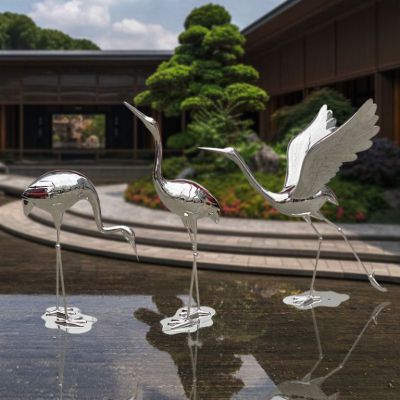 展翅仙鹤不锈钢雕塑