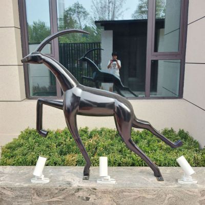 飞跃鹿动物标志铜雕