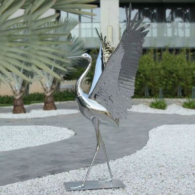 不锈钢仙鹤展翅动物雕塑