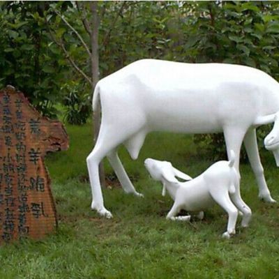 不锈钢彩绘羊动物标志雕塑