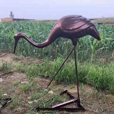 公园仙鹤动物标志铜雕