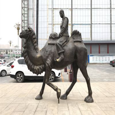 户外骆驼动物铜雕