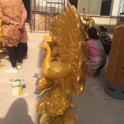 小区大型孔雀动物铜雕