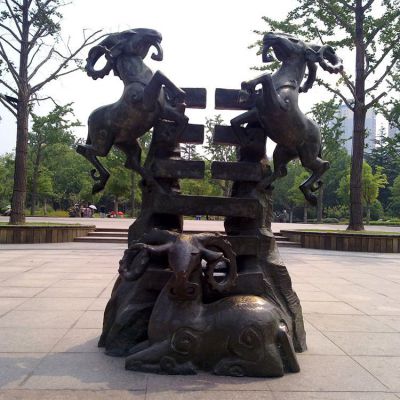 公园羊群动物铜雕