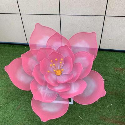 镂空花朵不锈钢雕塑