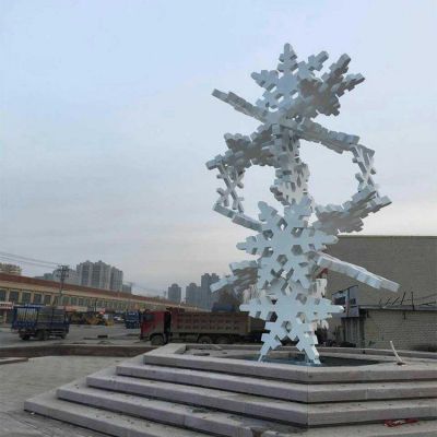 街边不锈钢景观雕塑