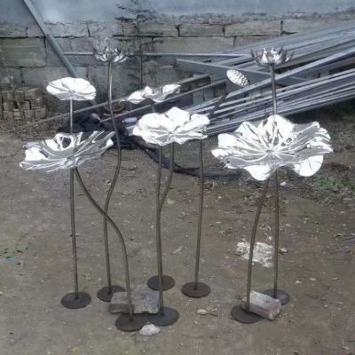 不锈钢镜面荷花植物雕塑