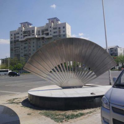 不锈钢镜面扇子标志雕塑