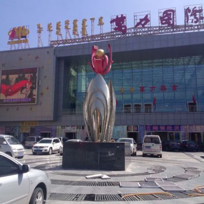 不锈钢镜面花朵标志雕塑