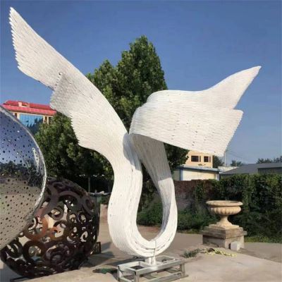 不锈钢翅膀器官景观雕塑