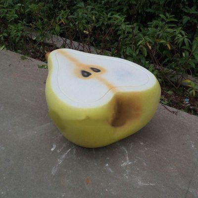不锈钢抽象鸭梨雕塑