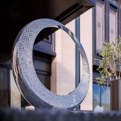 水景创意月亮金属雕塑